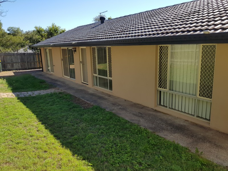 10 MacFarlane Street, Riverhills QLD 4074