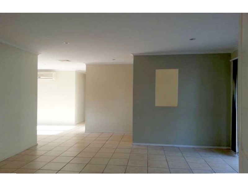 10 MacFarlane Street, Riverhills QLD 4074