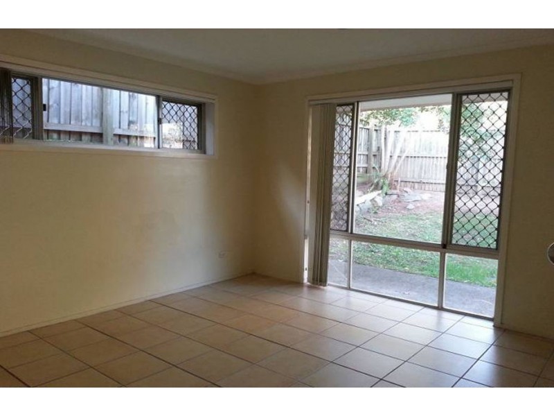 10 MacFarlane Street, Riverhills QLD 4074