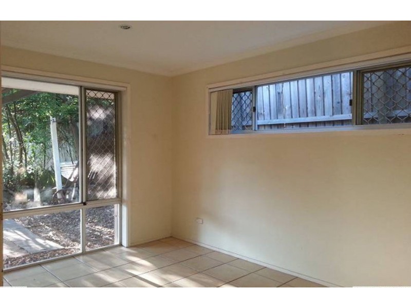 10 MacFarlane Street, Riverhills QLD 4074