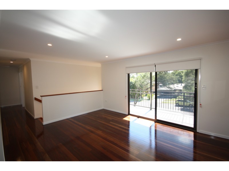 2 Gwydir St, Riverhills QLD 4074