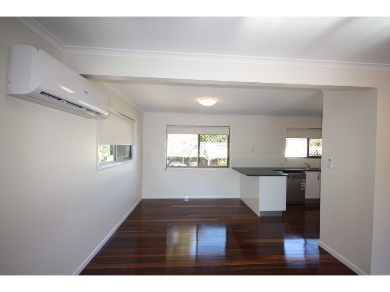 2 Gwydir St, Riverhills QLD 4074