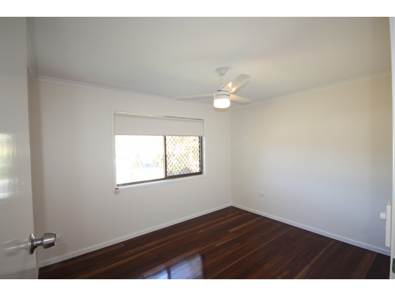 2 Gwydir St, Riverhills QLD 4074