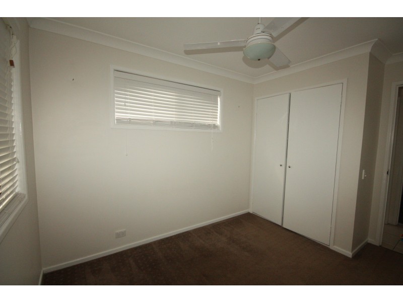 4 Konda St, Riverhills QLD 4074