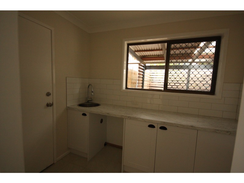 4 Konda St, Riverhills QLD 4074