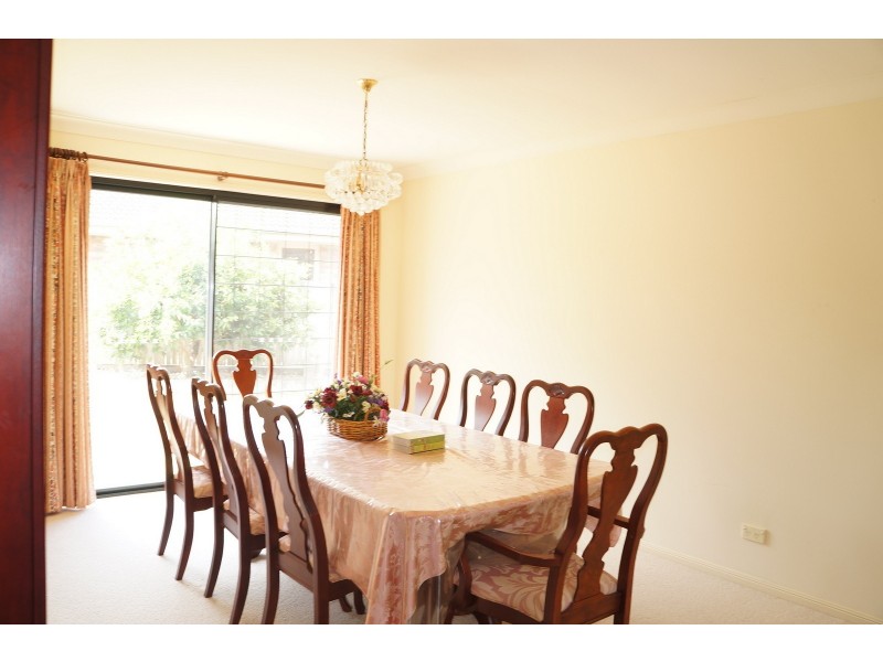 15 Karumba Pl, Riverhills QLD 4074