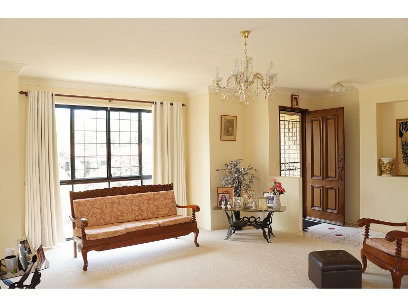 15 Karumba Pl, Riverhills QLD 4074