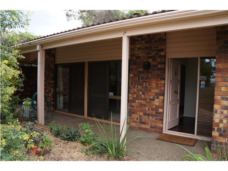 55 Sunset Rd, Kenmore QLD 4069