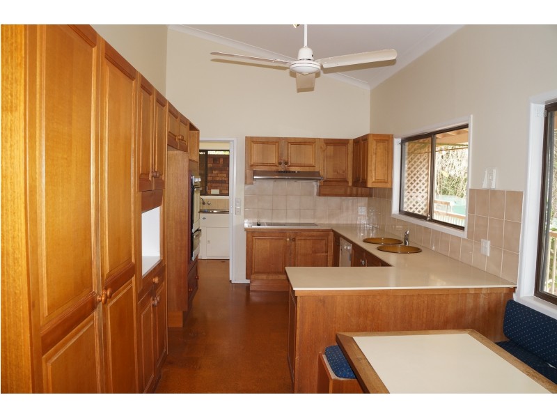 55 Sunset Rd, Kenmore QLD 4069