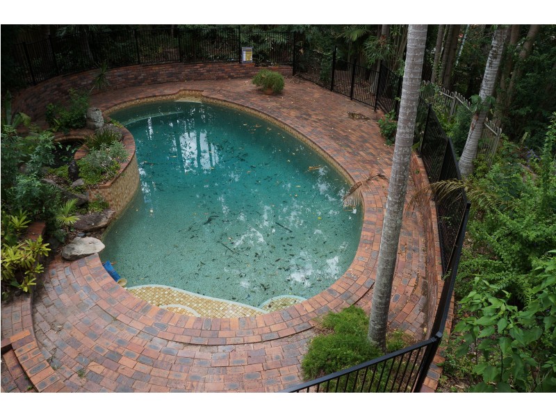 55 Sunset Rd, Kenmore QLD 4069