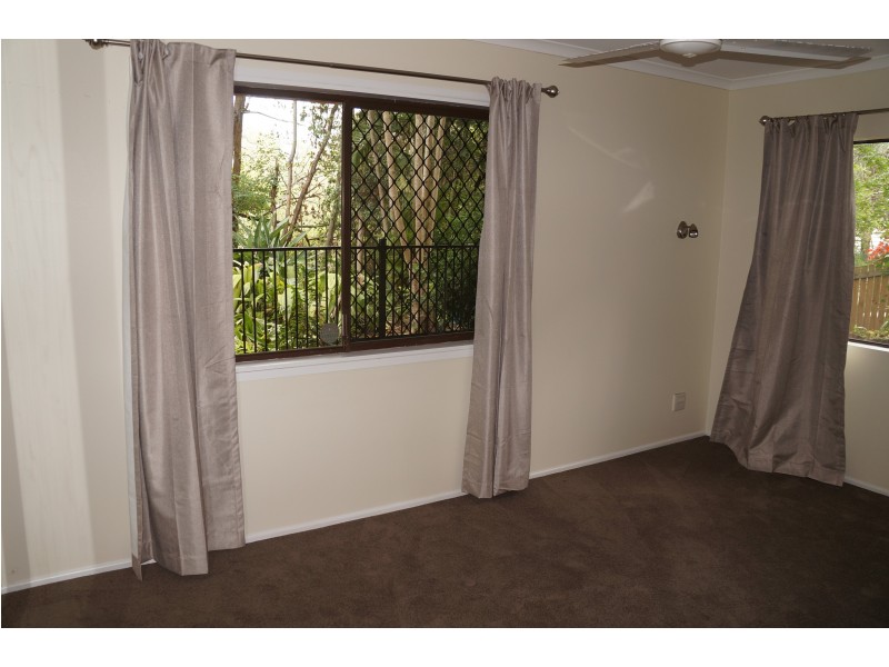 55 Sunset Rd, Kenmore QLD 4069