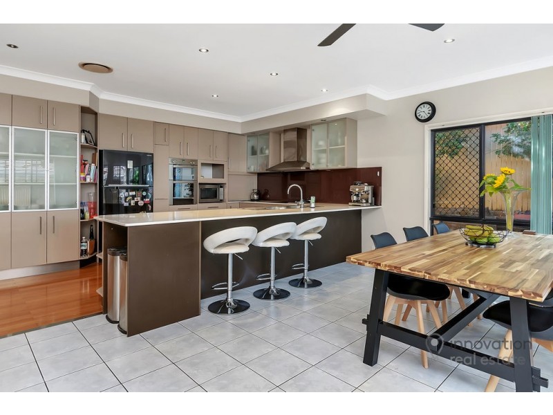 18 Bonney Pl, Westlake QLD 4074