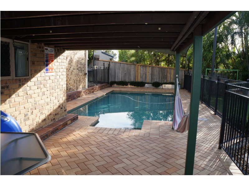 6 Axel Pl, Sinnamon Park QLD 4073