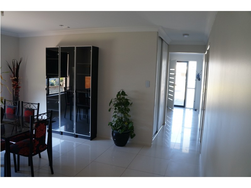 9 Bowerbird Pl, Calamvale QLD 4116