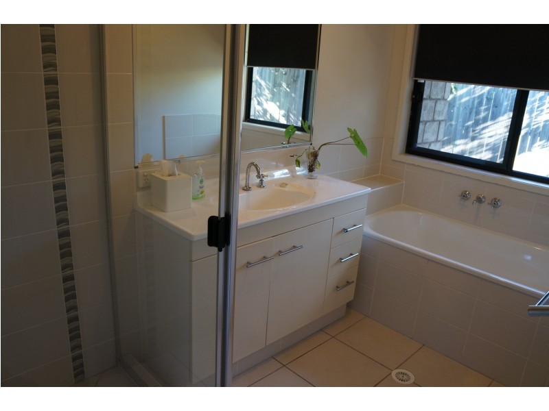 9 Bowerbird Pl, Calamvale QLD 4116