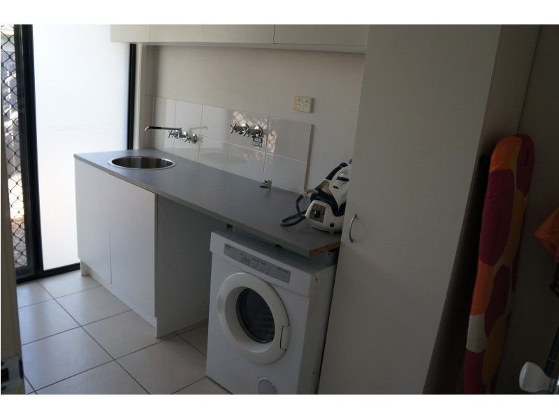 9 Bowerbird Pl, Calamvale QLD 4116