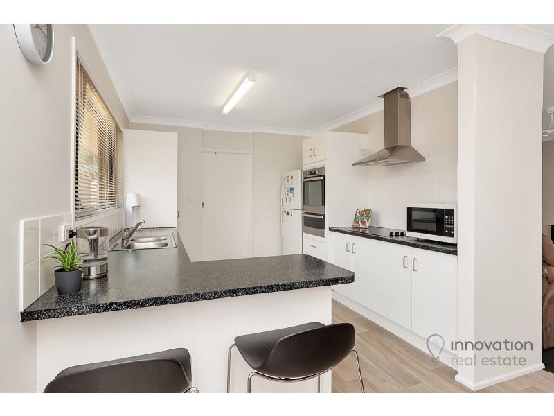 8 Yarle St, Riverhills QLD 4074