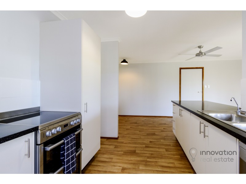 11 Tomkins Road, Riverhills QLD 4074