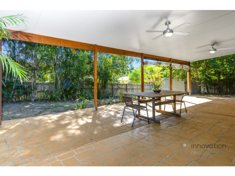 7 Langlo Street, Riverhills QLD 4074