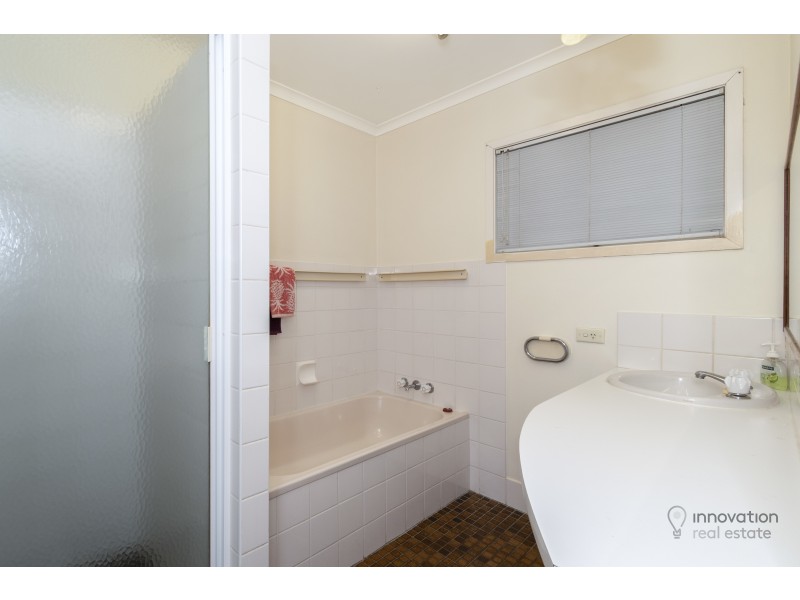 18 Woggle St, Jamboree Heights QLD 4074