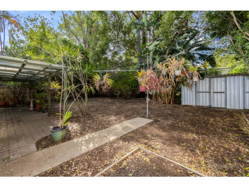 18 Woggle St, Jamboree Heights QLD 4074