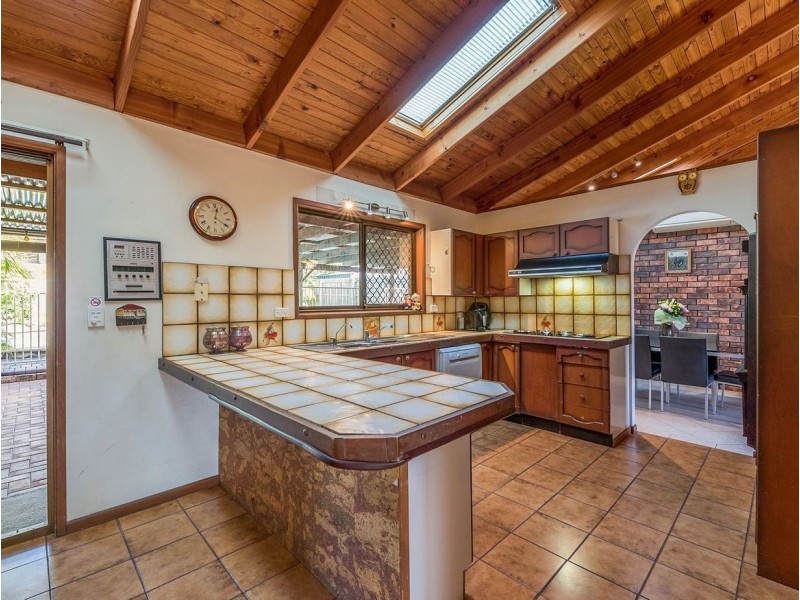 19 Peatmoss St, Sunnybank Hills QLD 4109