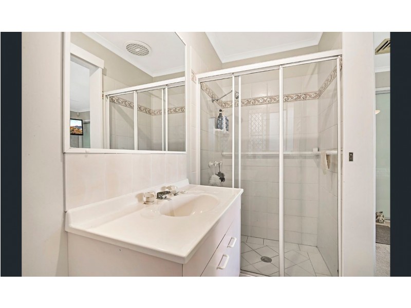 61 Drummond St, Sinnamon Park QLD 4073