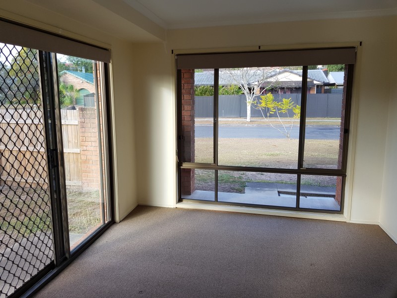 32 Pallert St, Middle Park QLD 4074