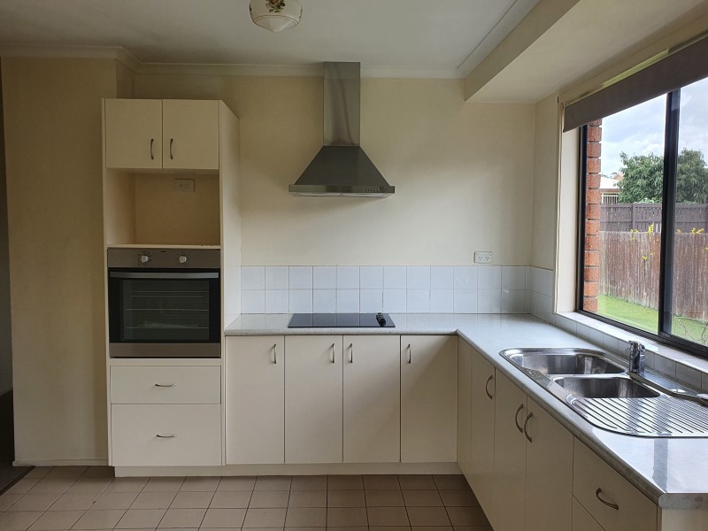 32 Pallert St, Middle Park QLD 4074