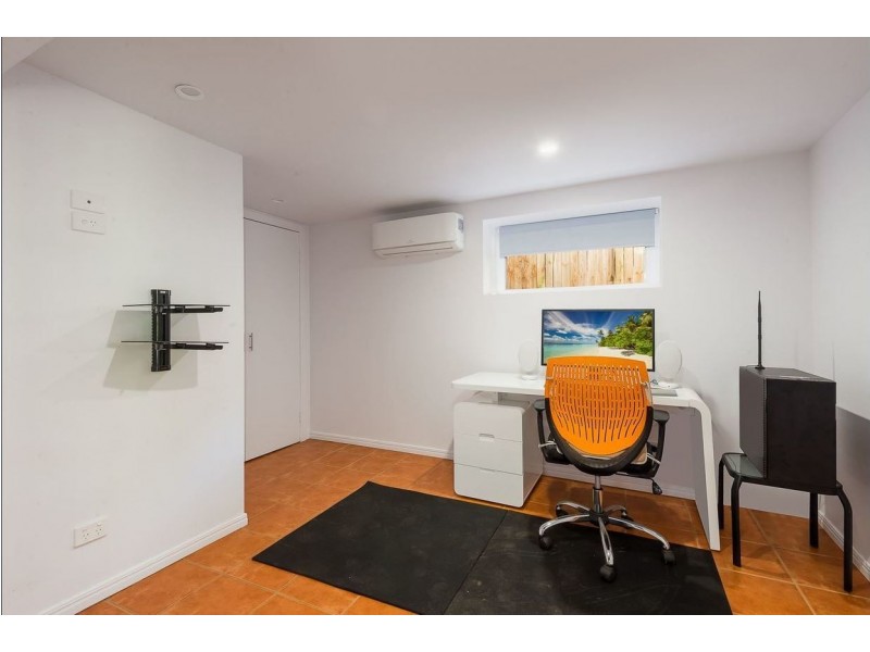 32 Argyle St, Seventeen Mile Rocks QLD 4073