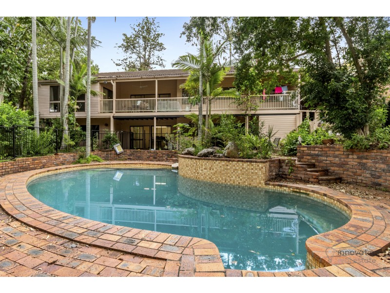 55 Sunset Rd, Kenmore QLD 4069