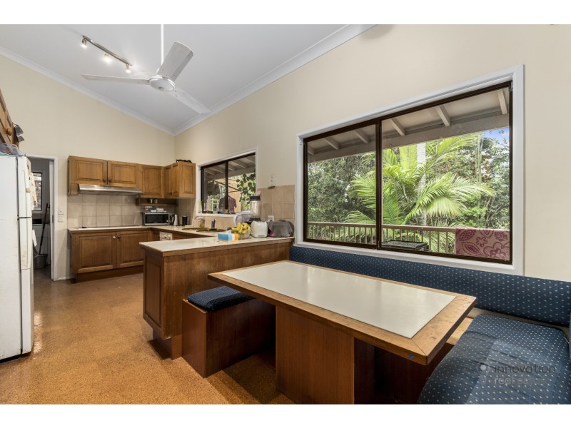 55 Sunset Rd, Kenmore QLD 4069