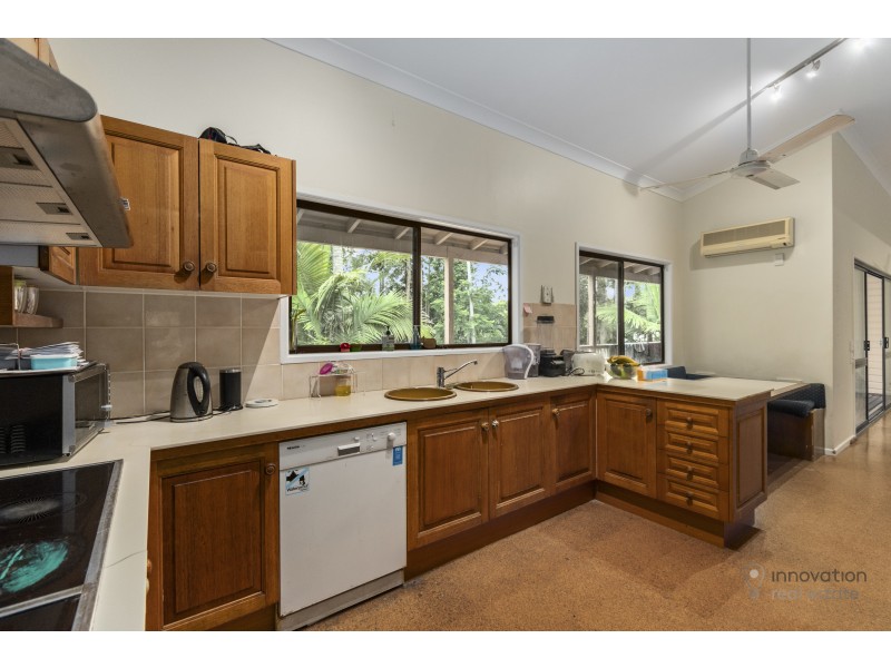 55 Sunset Rd, Kenmore QLD 4069