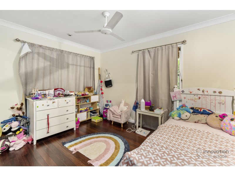 55 Sunset Rd, Kenmore QLD 4069