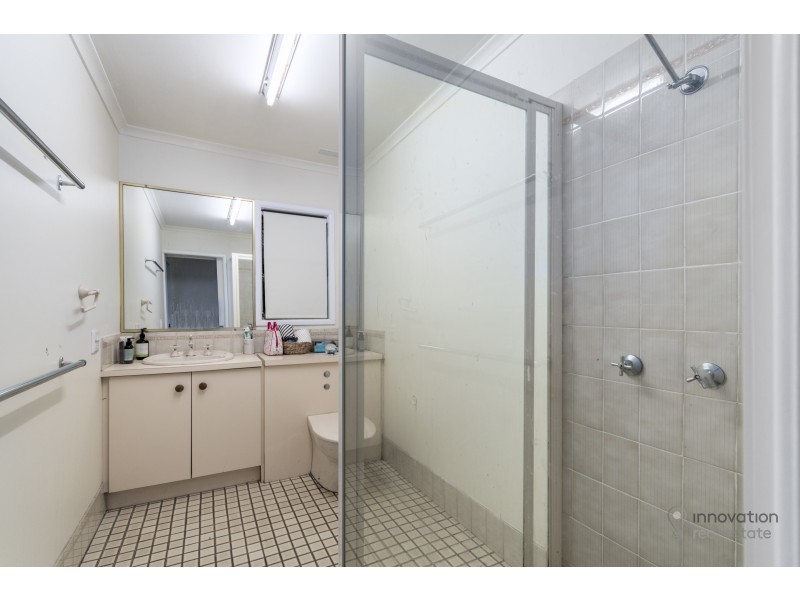 55 Sunset Rd, Kenmore QLD 4069