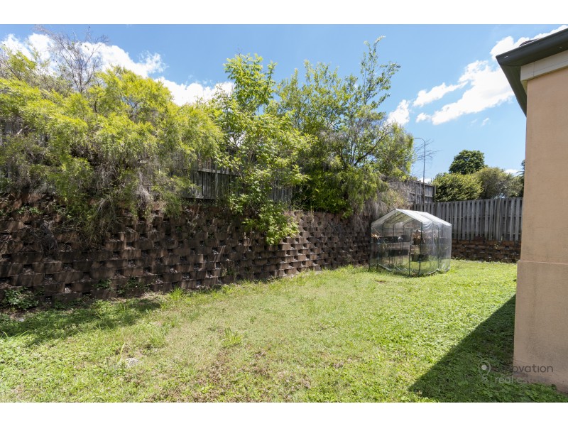 7 Olympic Pl, Sinnamon Park QLD 4073