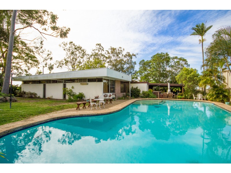 Mount Ommaney QLD 4074