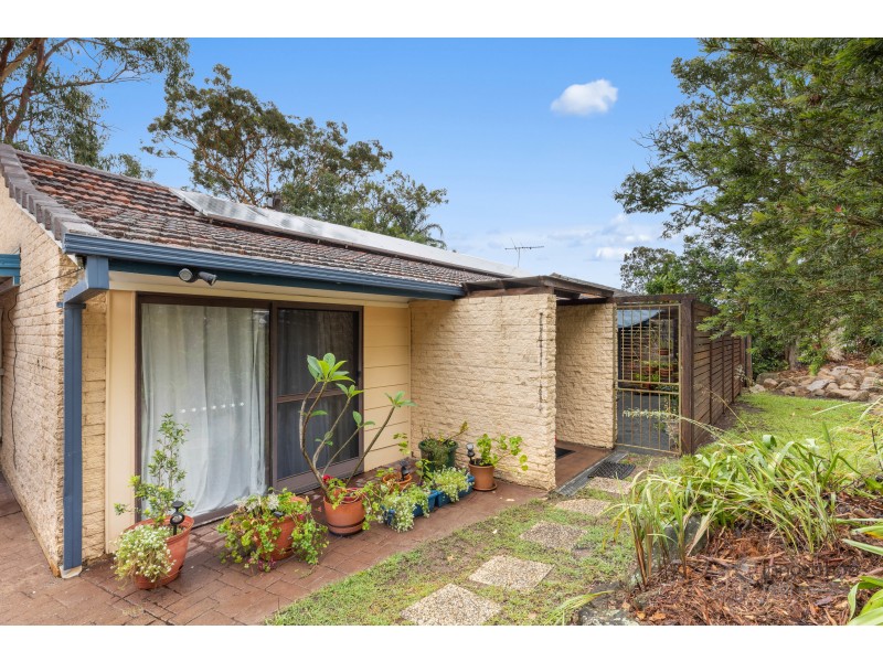 8 Zeil St, Riverhills QLD 4074