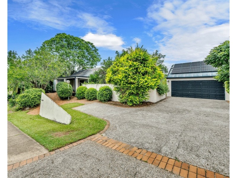 4 Church Rd, Bellbowrie QLD 4070