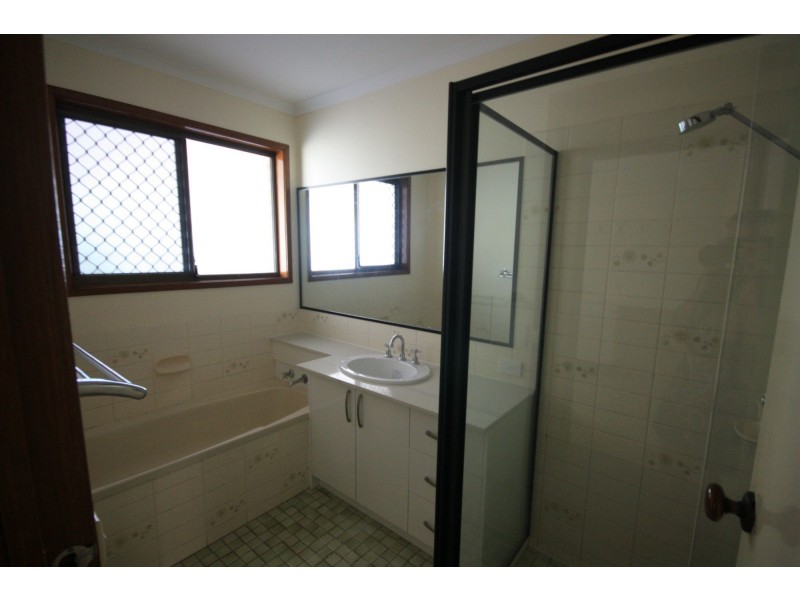 9 Estate Road, Middle Park QLD 4074