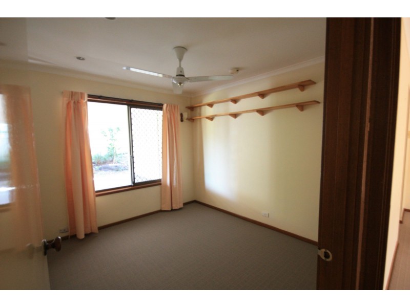 9 Estate Road, Middle Park QLD 4074