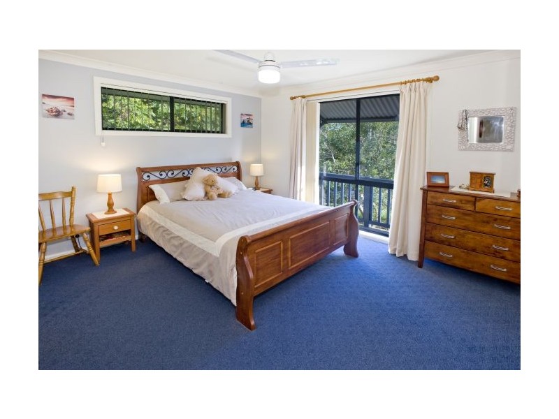 7 Nicholson Close, Safety Beach NSW 2456