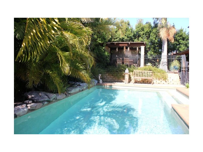 12 Ocean Links Close, Safety Beach NSW 2456