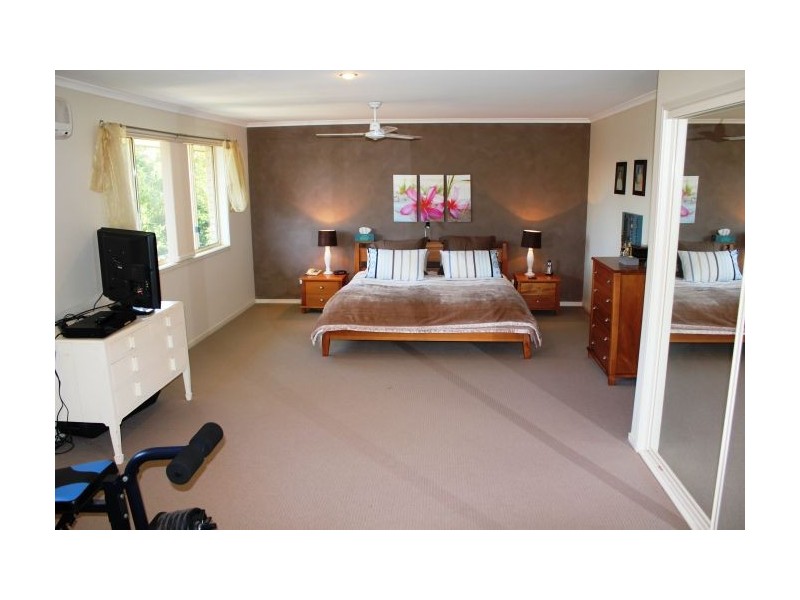 12 Ocean Links Close, Safety Beach NSW 2456