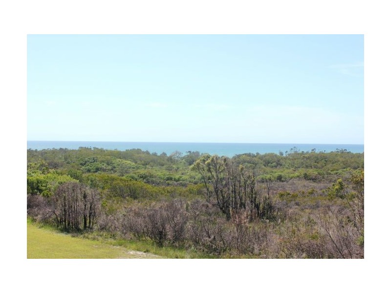 14 Ocean View Rd, Arrawarra Headland NSW 2456