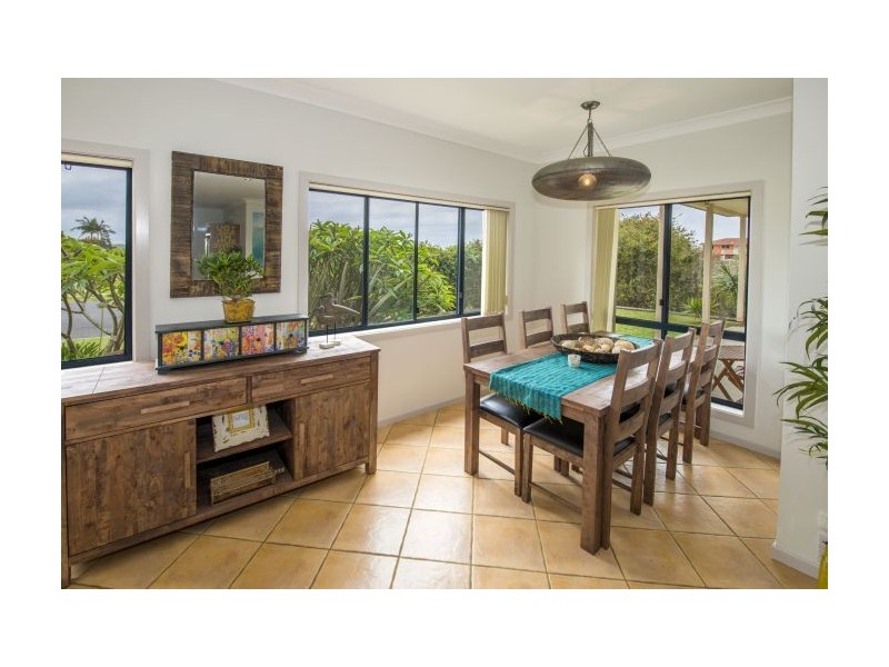 11 Leigh James Place, Woolgoolga NSW 2456