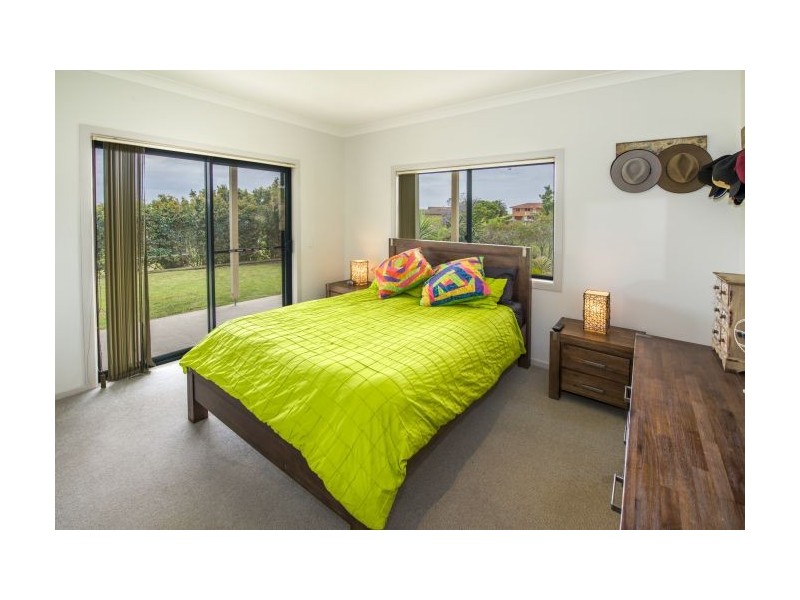 11 Leigh James Place, Woolgoolga NSW 2456