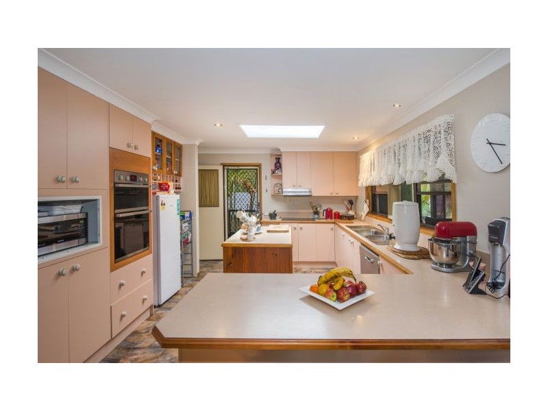 16 Young Street, Safety Beach NSW 2456