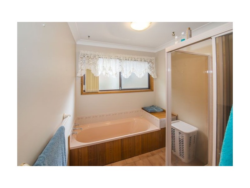 16 Young Street, Safety Beach NSW 2456