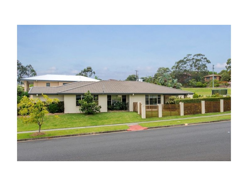 2 Beachcomber Close, Safety Beach NSW 2456